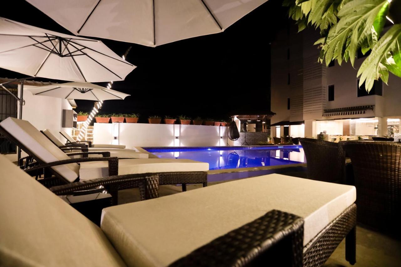 Calux Grand Baga - Formerly Amara Grand Esterno foto